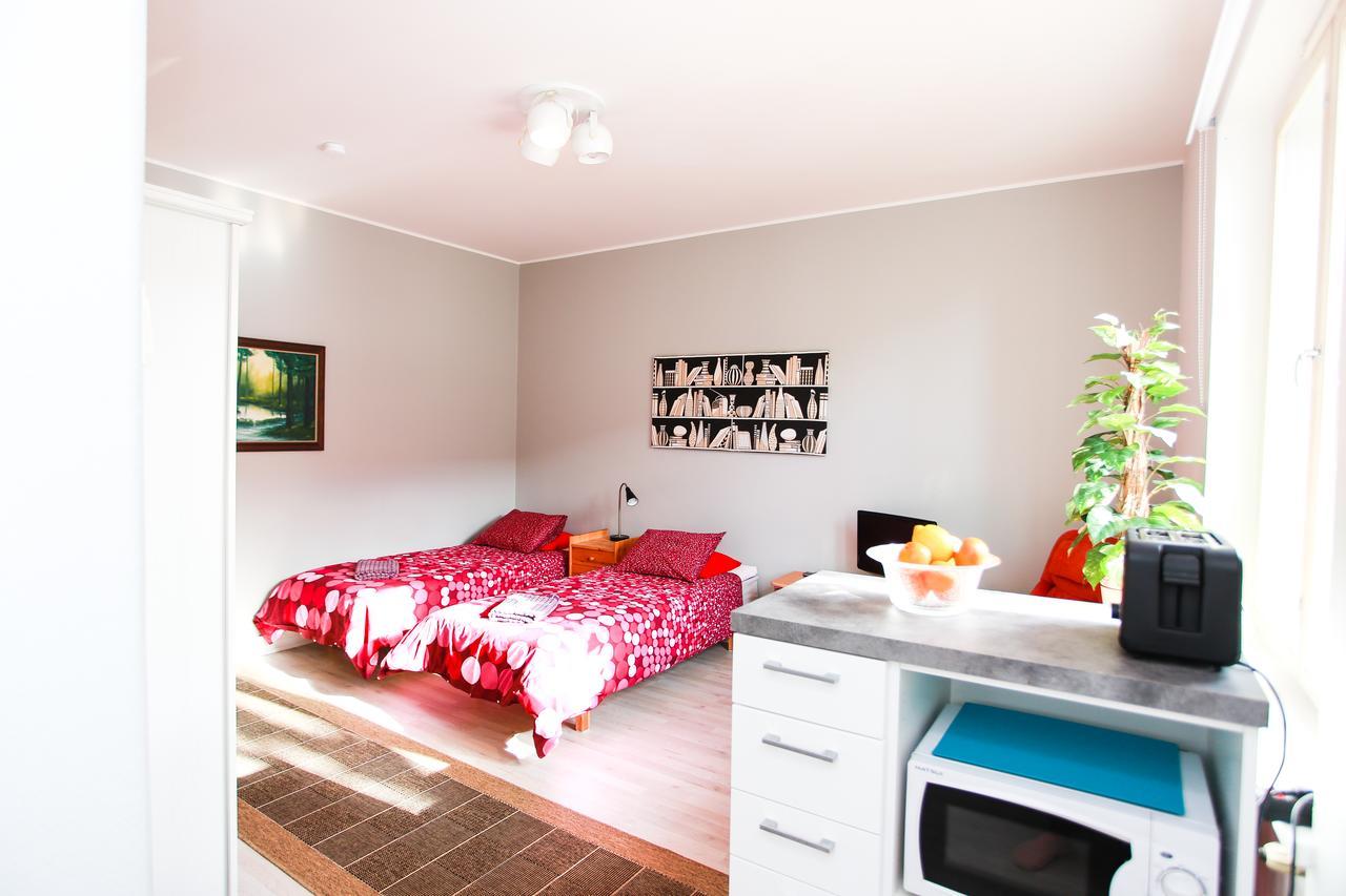 Cozy Studio Next To Bus Station Турку Экстерьер фото
